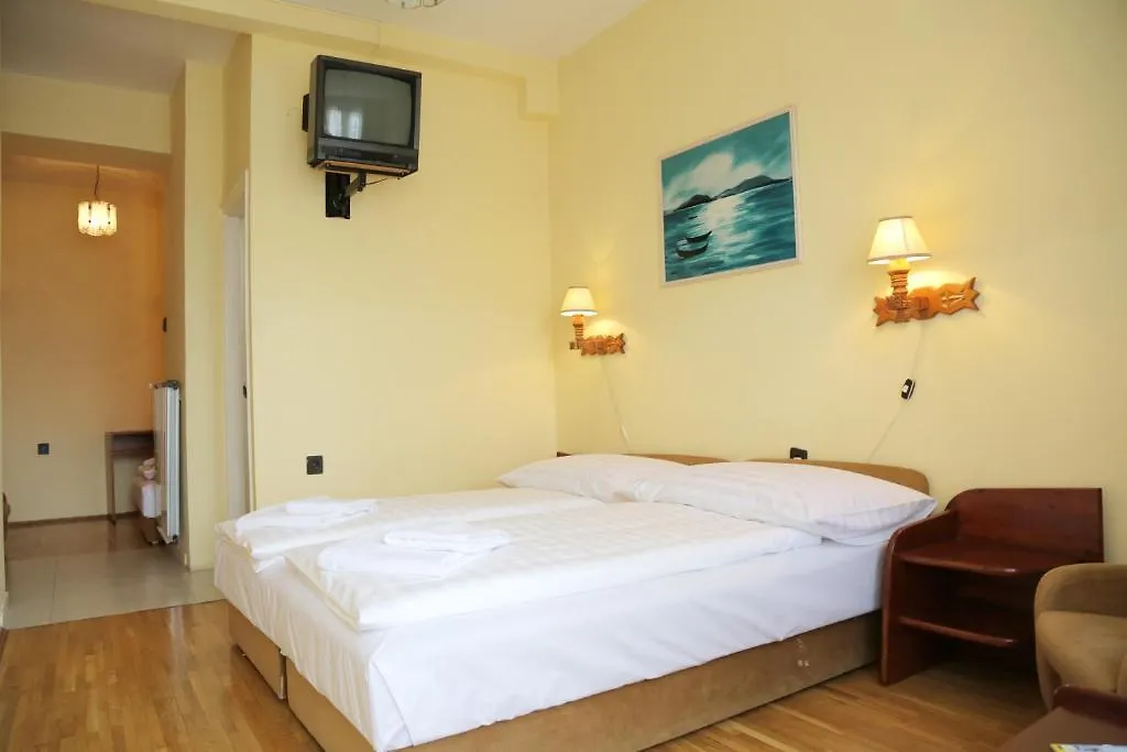 Hotel Bara Junior Budapest