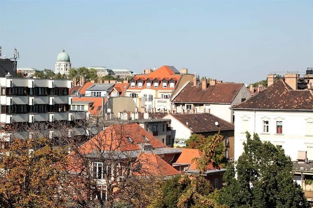 Hotel Bara Junior Budapest